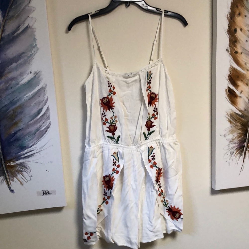 Davi & Dani New Spaghetti Strap Dress